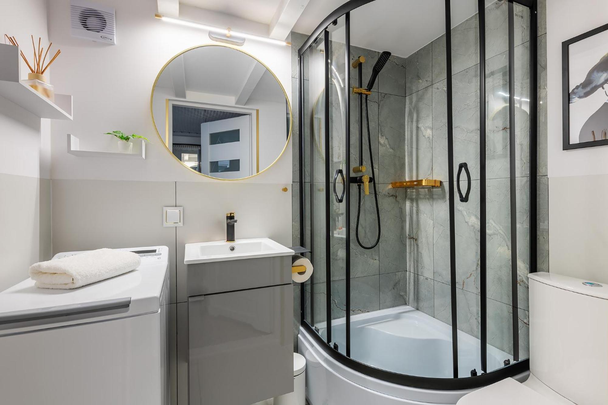 Butas Luxury In The Center Warsaw