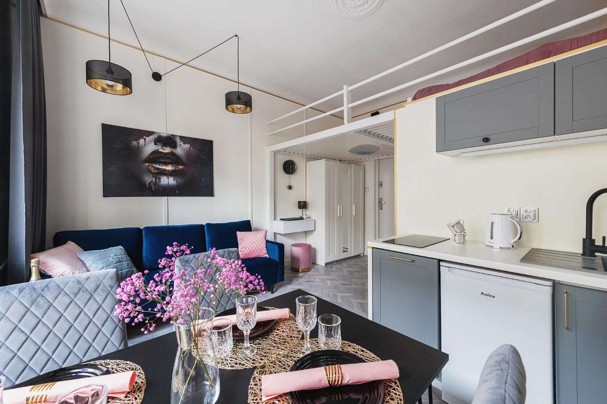 Luxury In The Center Apartment Warsaw